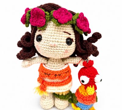 Moana and Hei Hei