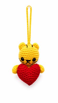 Kitty w Heart Hanging