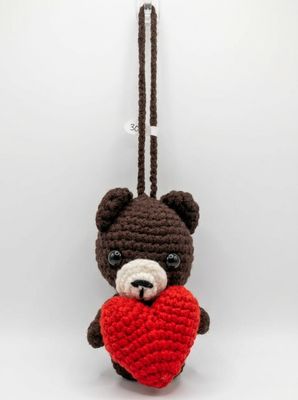 Teddy w Heart Hanging