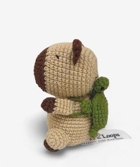 Capybara w turtle bag
