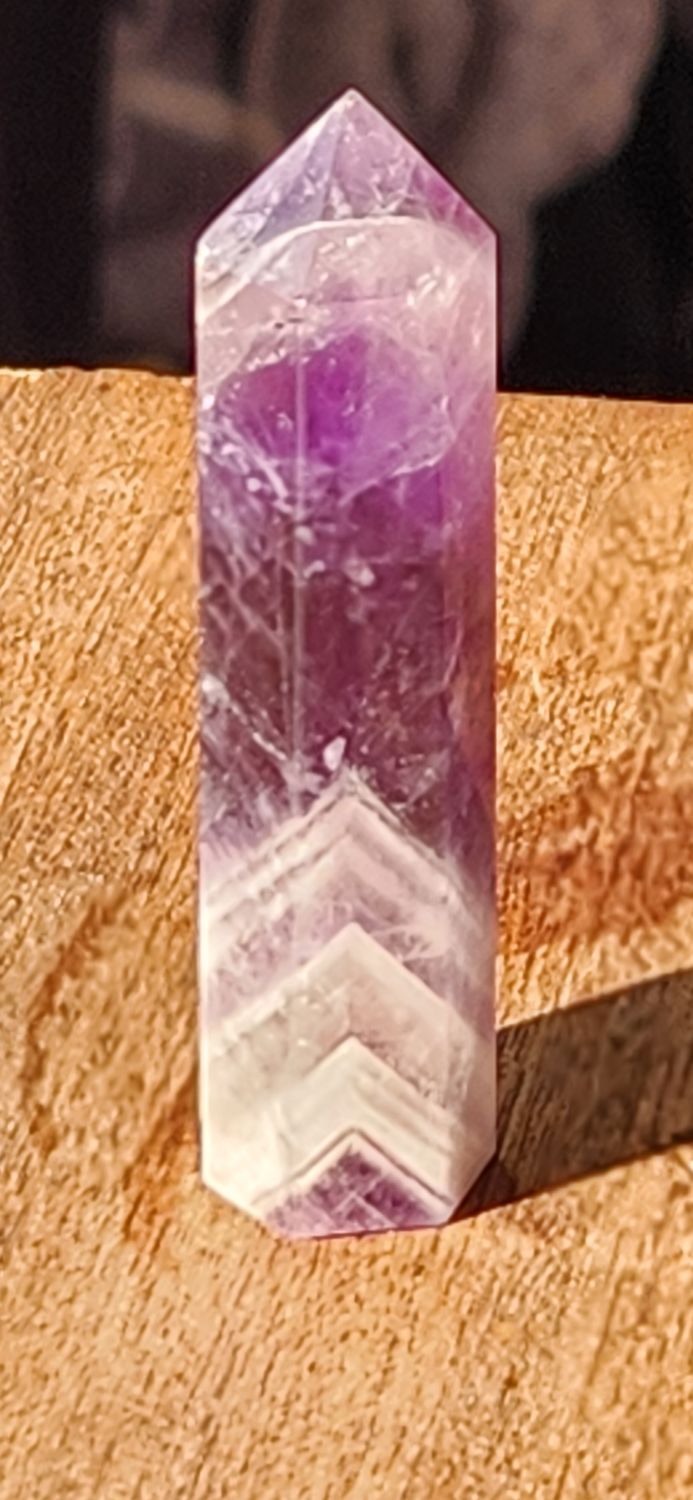 Dream Chevron Amethyst Point