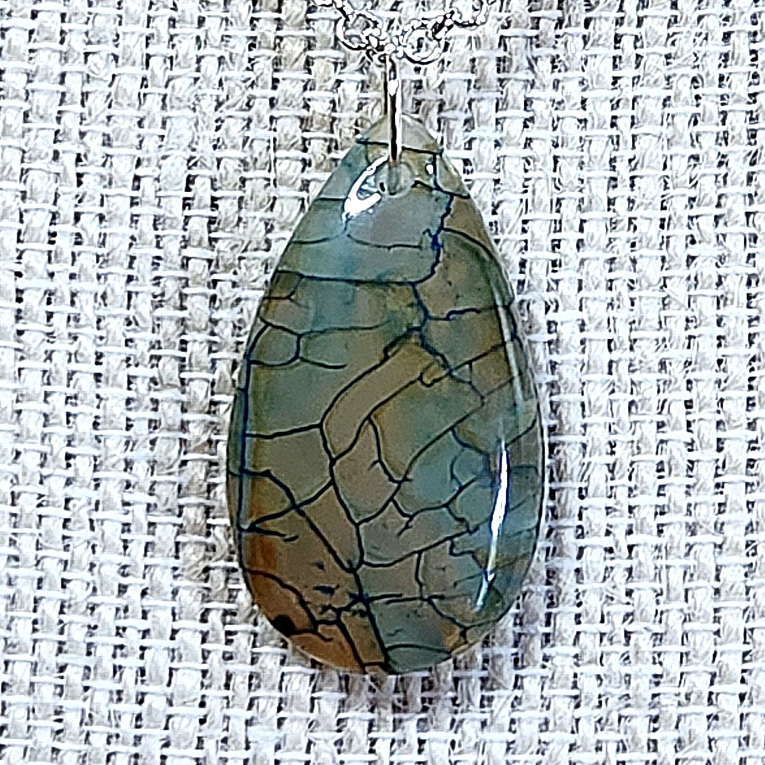 Blue Dragons Vein Agate Teardrop Pendant