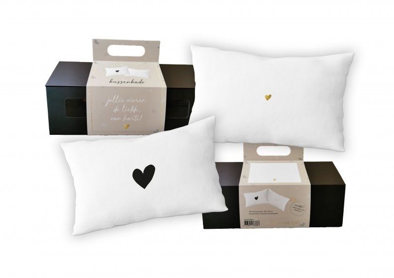 Kussen Giftbox | Jullie vieren de liefde, van harte!