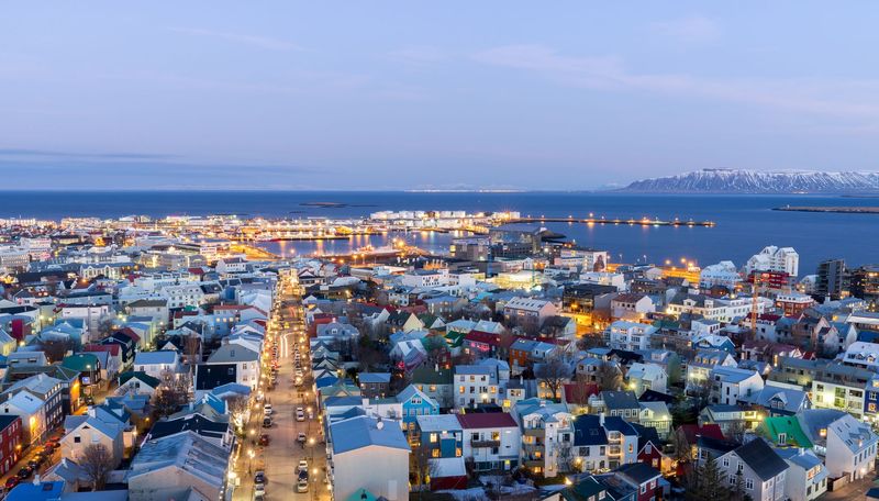 ISLANDE : REYKJAVIK – AUX PORTES DE L’ARCTIQUE