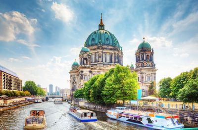 ALLEMAGNE : BERLIN – FESTIVE ET CULTURELLE
