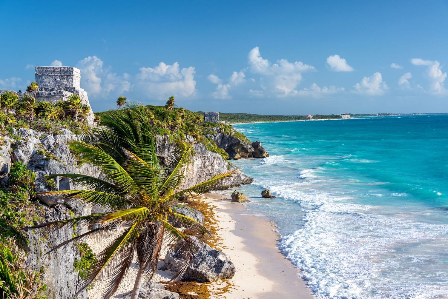 Ruine et plage au Mexique