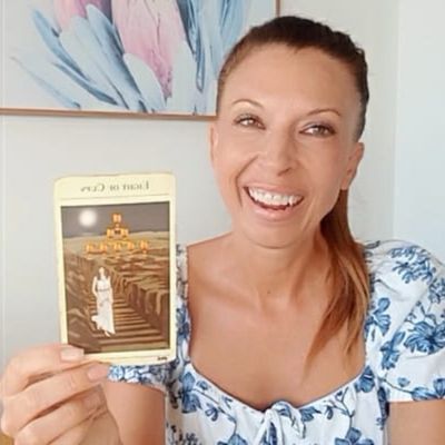 Tarot Reading: Friendship Story - Heartbreak from toxic friendships! Is this beautiful soul you?