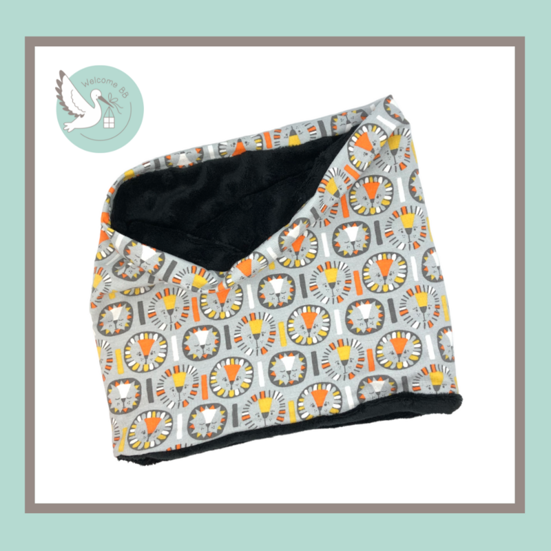 Tour de cou chaud: Lion gris Tour de cou chaud: Lion gris