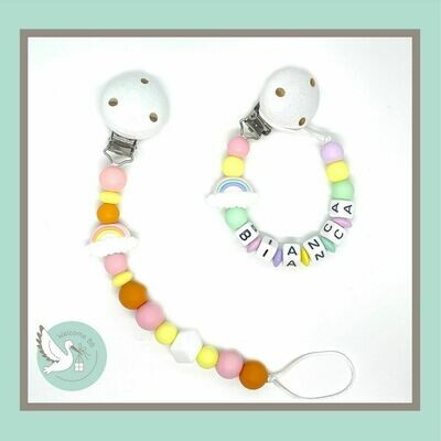 Attache-tétine personnalisée : ARC-EN-CIEL