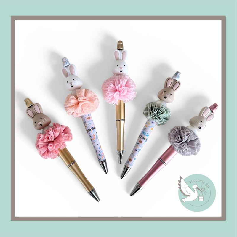 Stylo perles - LAPIN AVEC POMPON Stylo perles - LAPIN AVEC POMPON