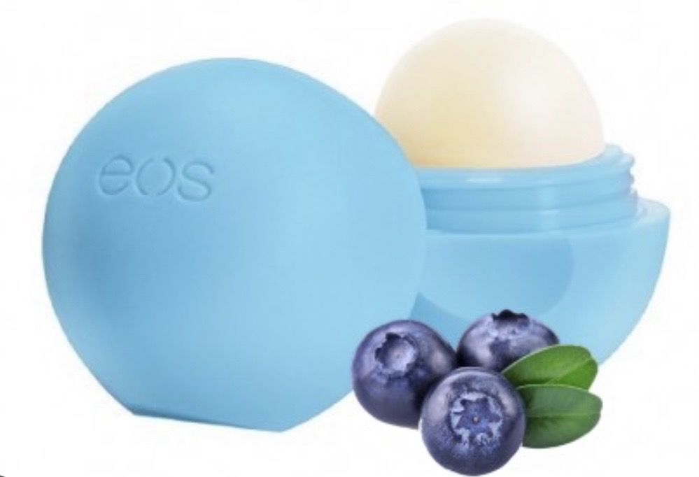 Питательный бальзам для губ EOS со вкусом и запахом голубики
