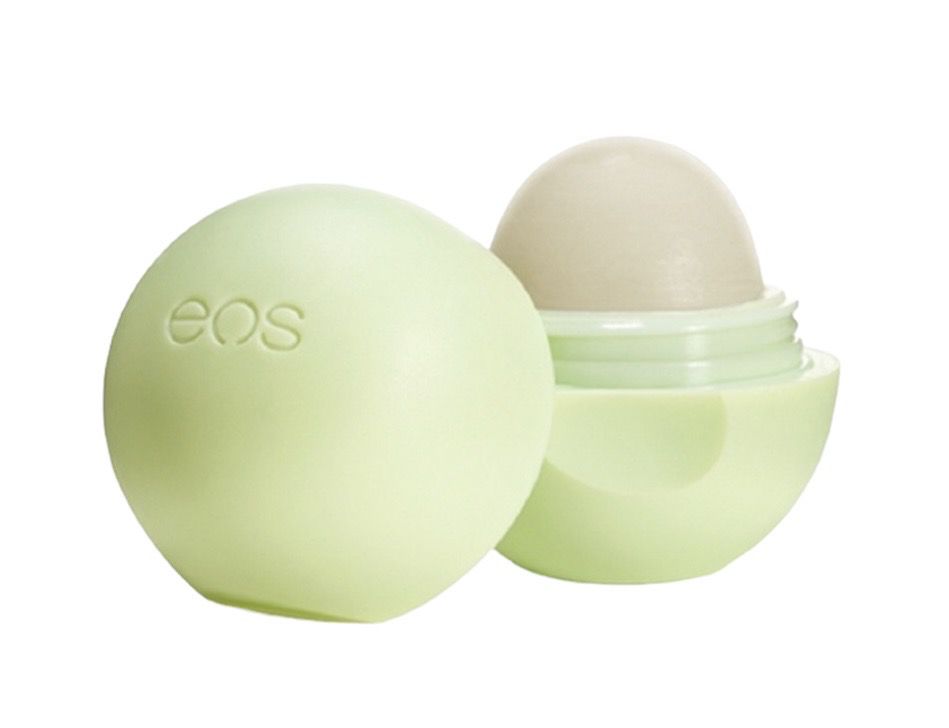 Питательный и увлажняющий бальзам-блеск для губ EOS со вкусом и запахом яблока, 7 грамм