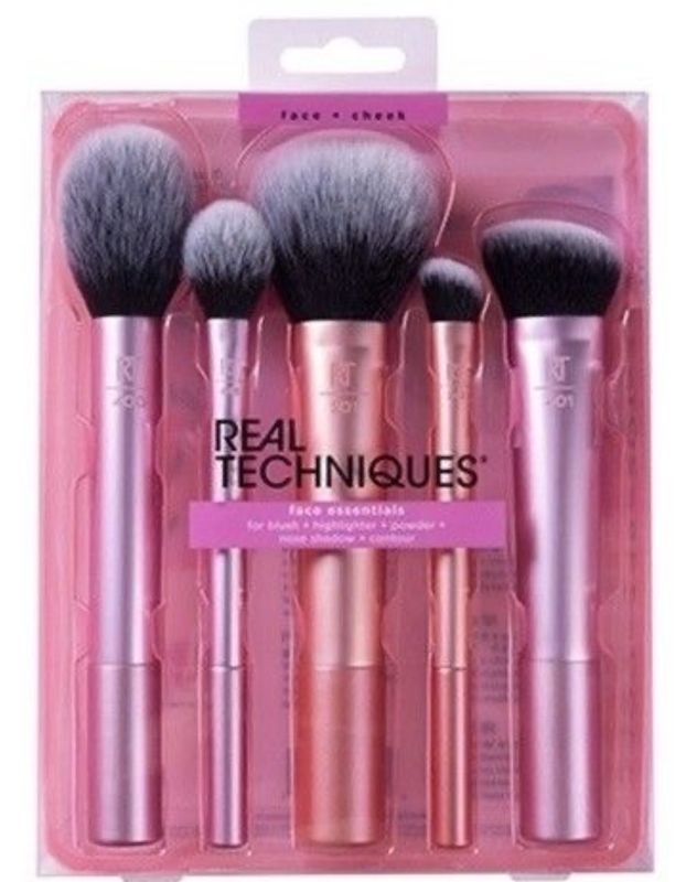 RT, Real Techniques 5 Piece Everyday Essentials Makeup Brush Set, Includes 4 Brushes &amp; Makeup Sponge, For Foundation, Blush, Bronzer, Contour, Eyeshadow, &amp; Powder, Perfect Gift 🎁