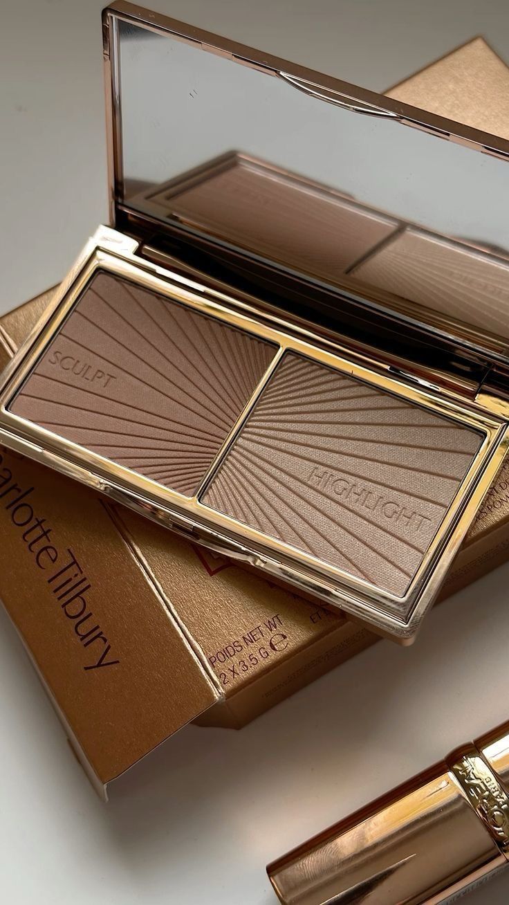 Charlotte Tilbury Filmstar Bronze &amp; Glow Contour Palette, 22.5g - COMING SOON ‼️Light-Medium
