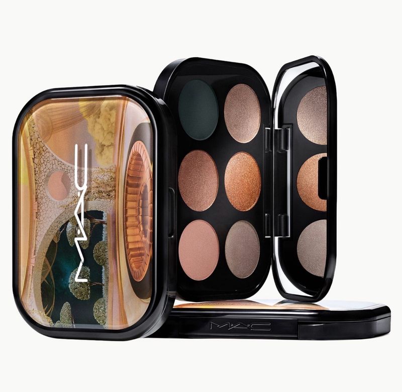 M•A•C Connect In Colour Eye Shadow Palette • Bronze Influence 6.25 g • Includes M•A•C Eyeshadow Brush