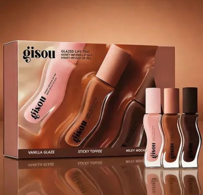 Gisou • Gift Box • Set of 3 Lip Balms • Vanilla Glaze • Sticky Toffee • Milky Mocha • Lip Oil Gloss • Care For Lips • Plumping • Exfoliating Gloss