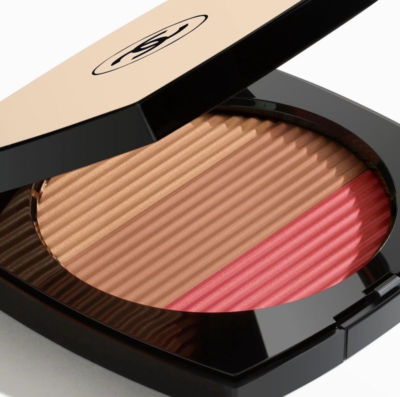 Chanel Les Beiges • Healthy Glow • Sun-Kissed Powder • Oversized Face Palette • Chanel Trio Palette • 15 g