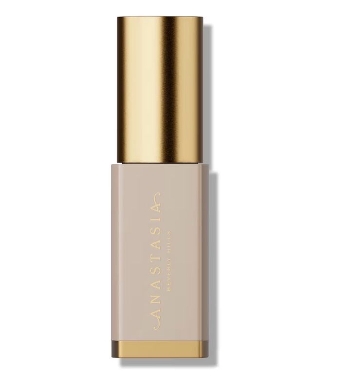 Anastasia Beverly Hills Smooth • Blur Contour Stick • Cream Sculpting Makeup • Seamless Sculpting &amp; Definition • Soft-Focus Blurring Technology • Buildable &amp; Blendable •