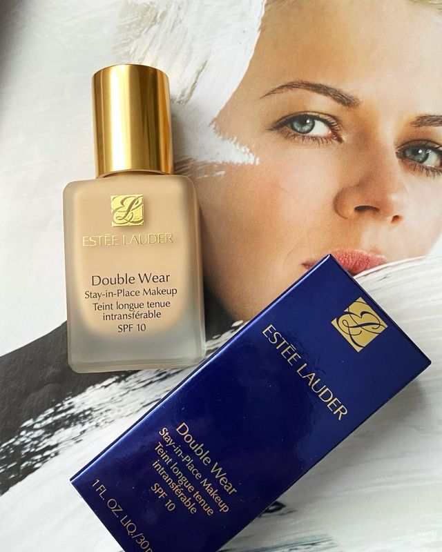 Estēe Lauder Double Wear Stay In Place Makeup SPF10 PA+++ • 1 fl.oZ • 30 mL