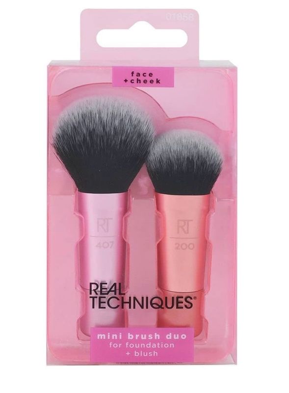 Real Techniques Mini Brush Foundation &amp; Blush Duo • Set of 2 • Face Makeup Brushes for Loose Powder &amp; Liquid Foundation • Synthetic Bristles • Seamless Contour &amp; Blending • Ideal for Travel