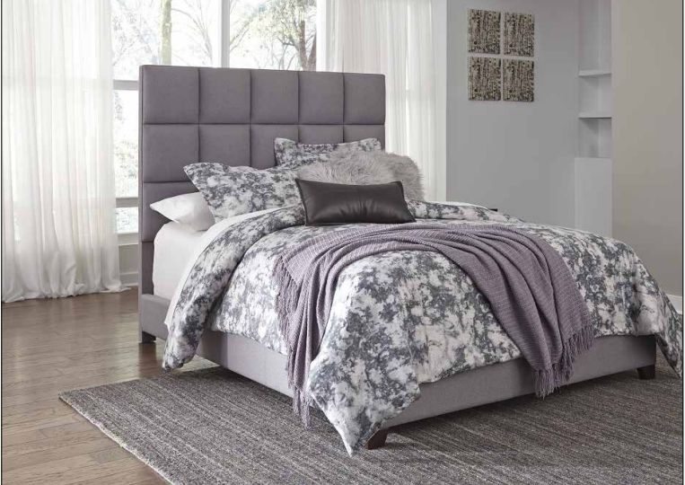 Dolante Gray queen bed (B130-381)