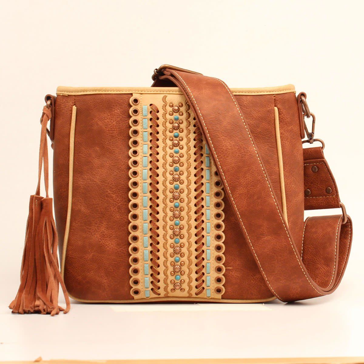 BLAZIN ROXX LANEY MESSENGER CONCEAL CARRY N7512102