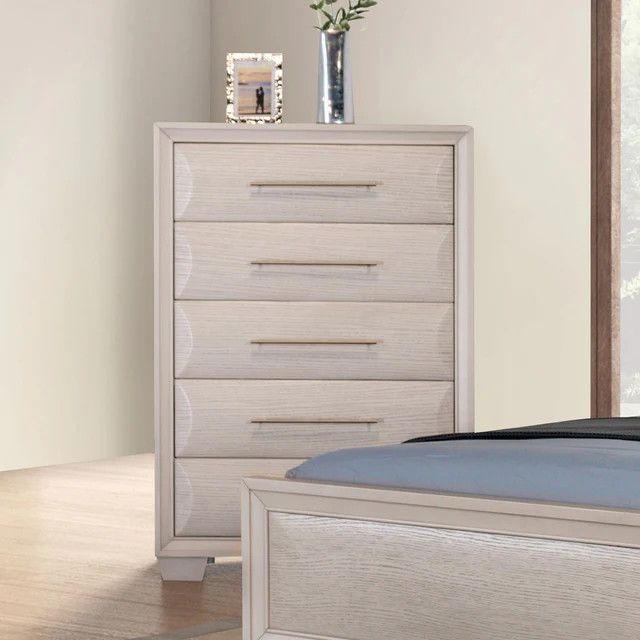 Hinwitz Chest (FM7399WH-C)