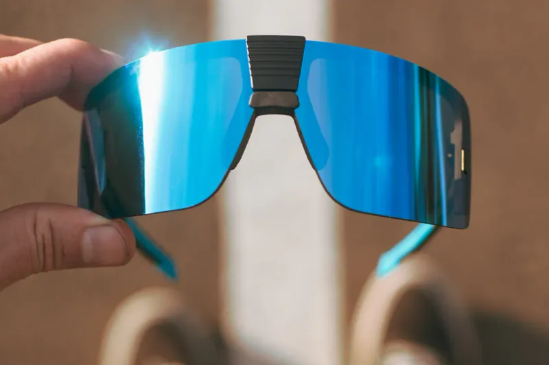 Heatwave Vector Z87+ : Black Frame / Galaxy Blue Lens