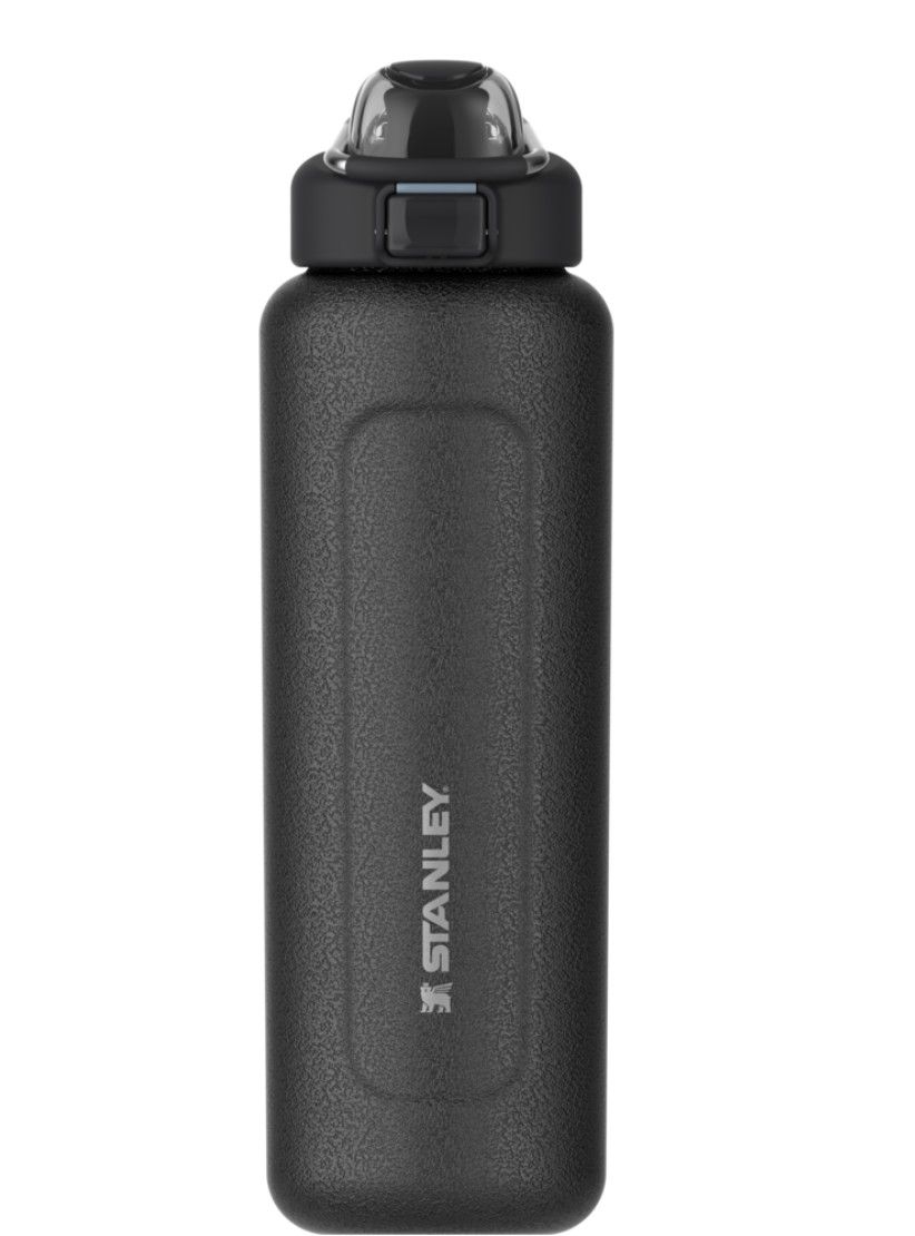 STANLEY The Wellspring Bottle 32 oz STANLEY The Wellspring Bottle 32 oz, Color: Hammertone Black