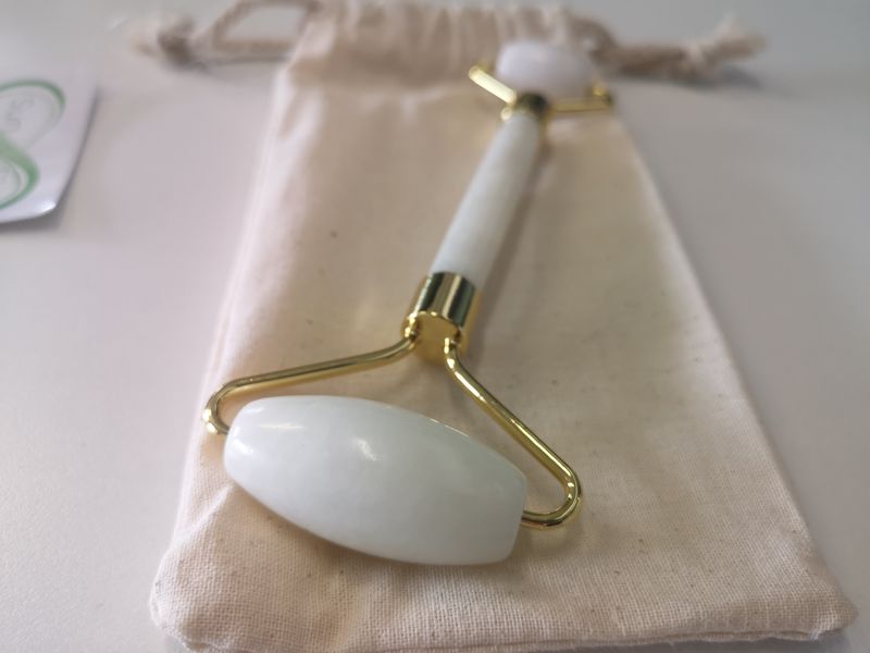 Masseur Facial en pierre de Jade blanc