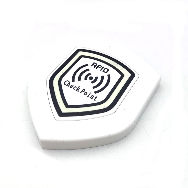 NTAG213 Shield-Shaped Glow-In-the-Dark Tag