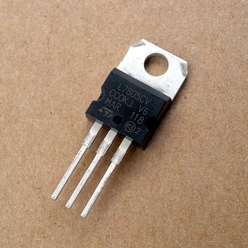 L7805 Voltage Regulator - 5V