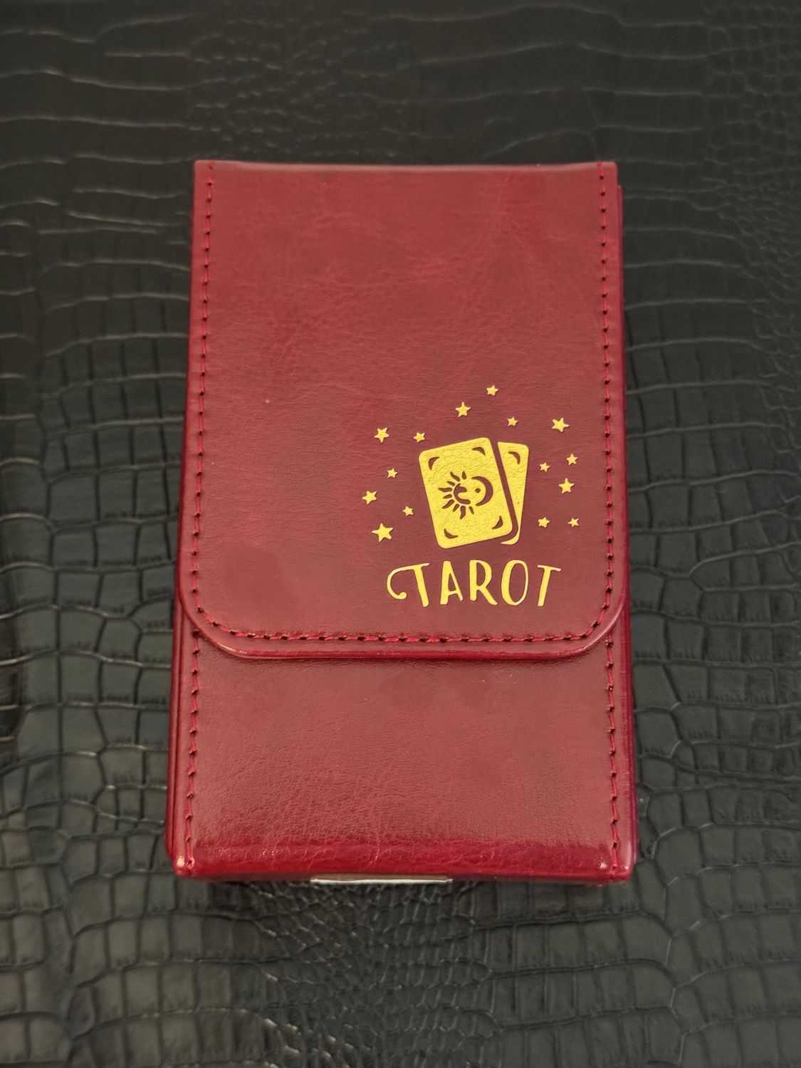 Boîtes en cuir rouge