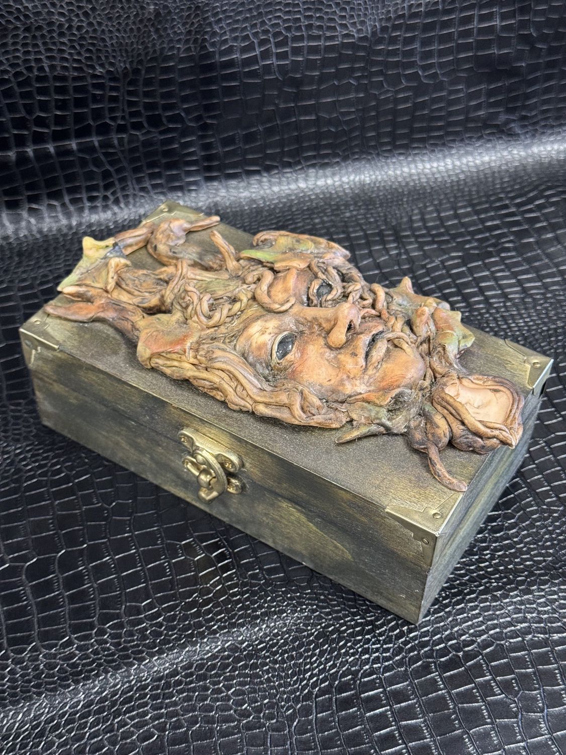 Grande boîte en bois