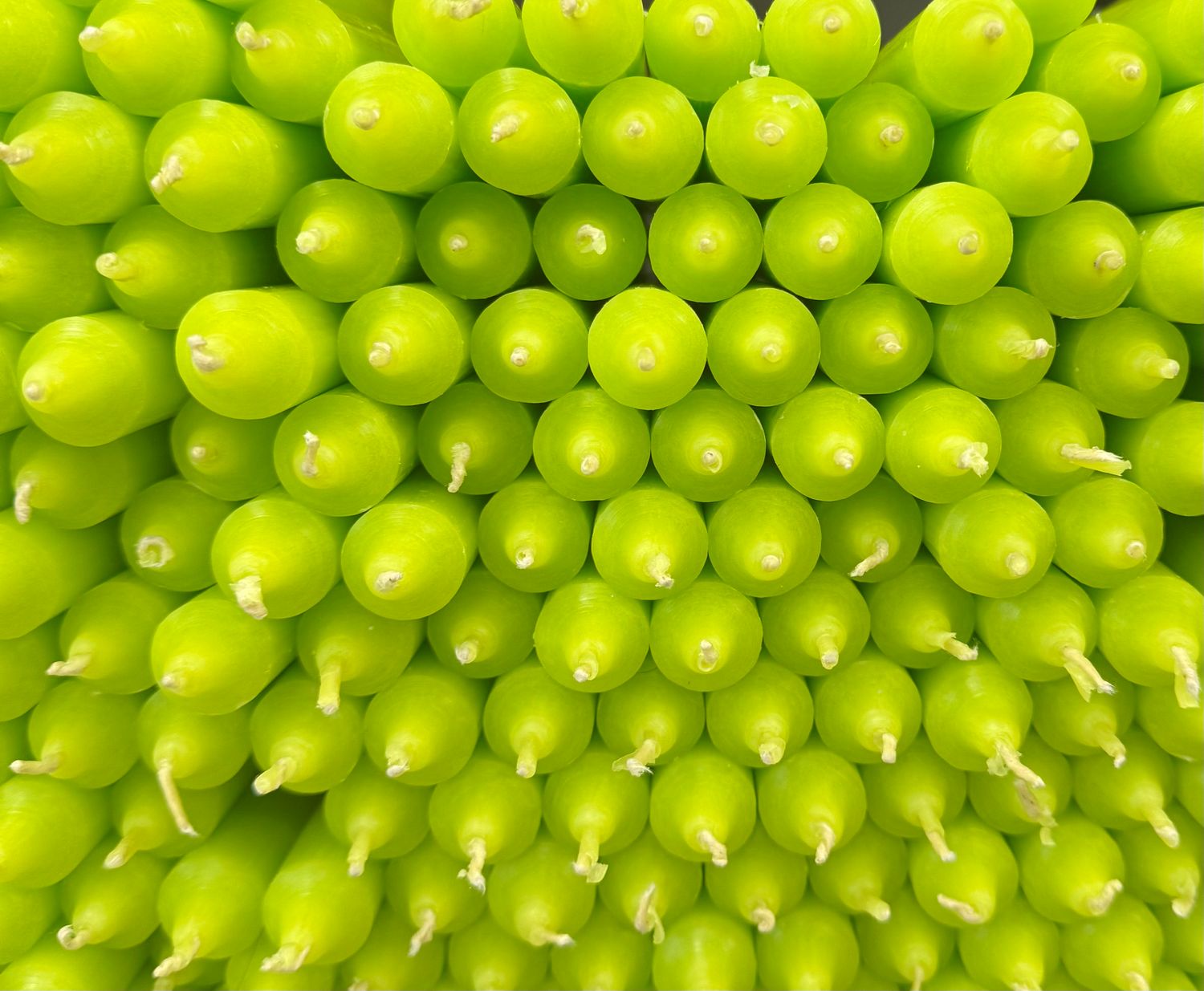 Bougies de couleur vert fluo