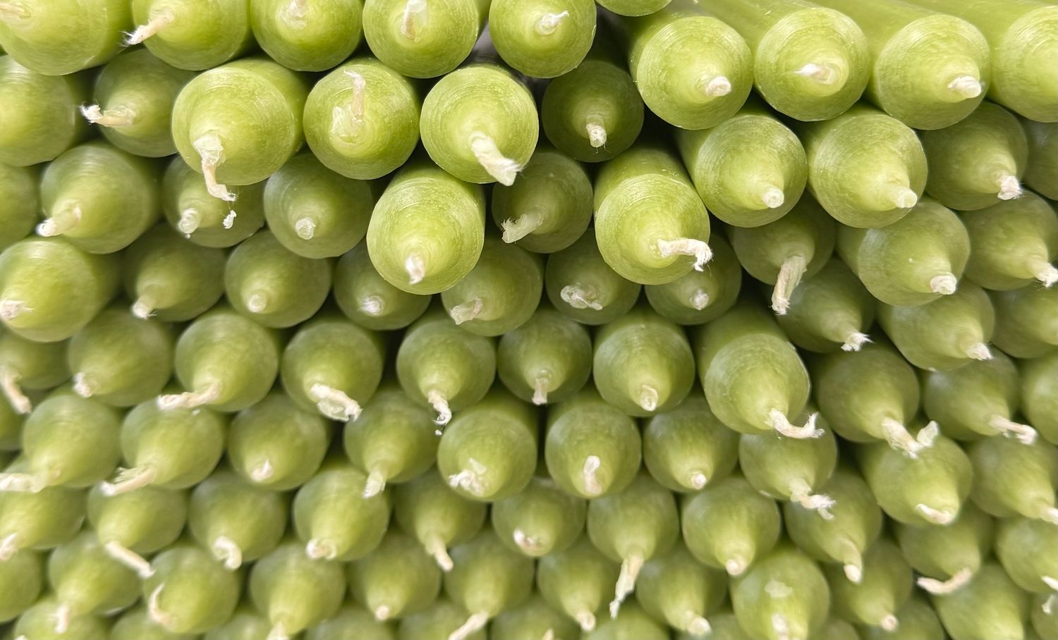 Bougies de couleur vert clair