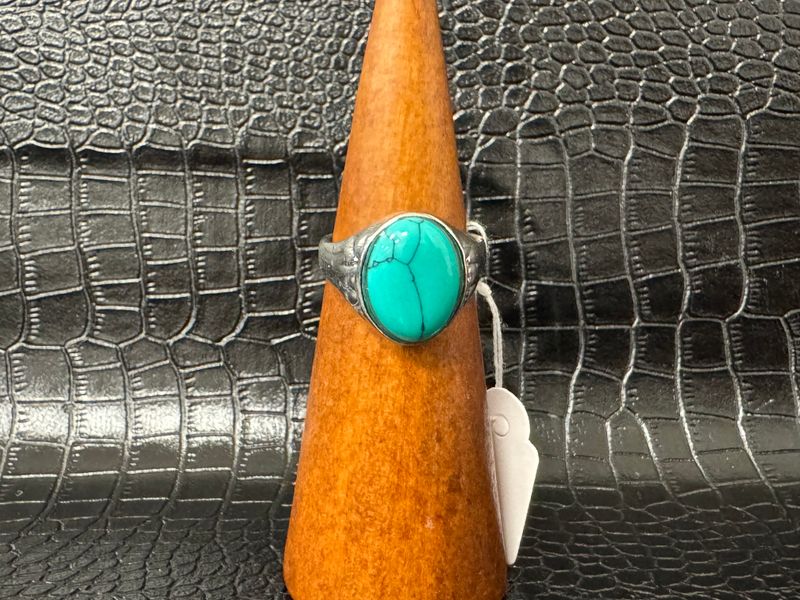 Petite bague verte strié
