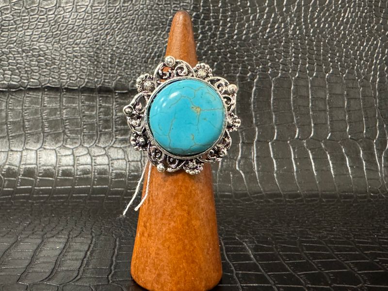 Grosse bague bleu ciel strié