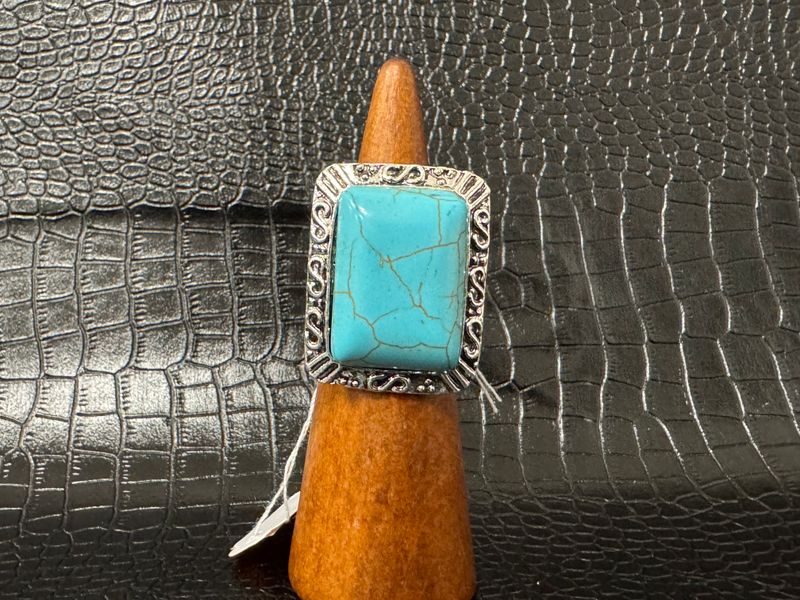 Grosse bague bleu ciel strié