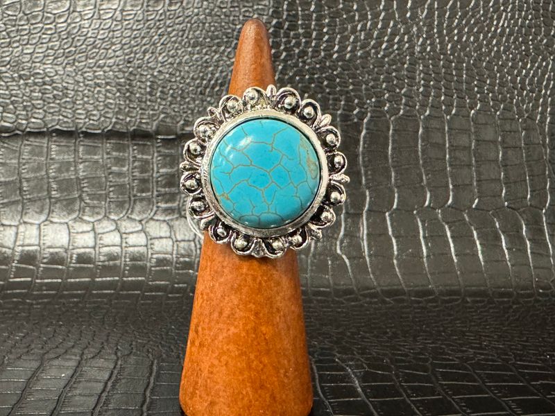 Grosse bague bleu ciel strié