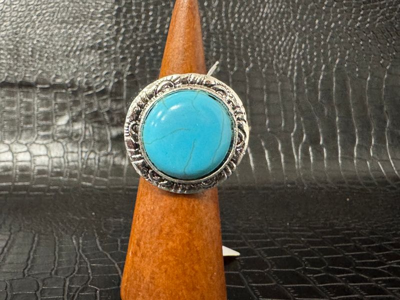 Grosse bague bleu ciel strié
