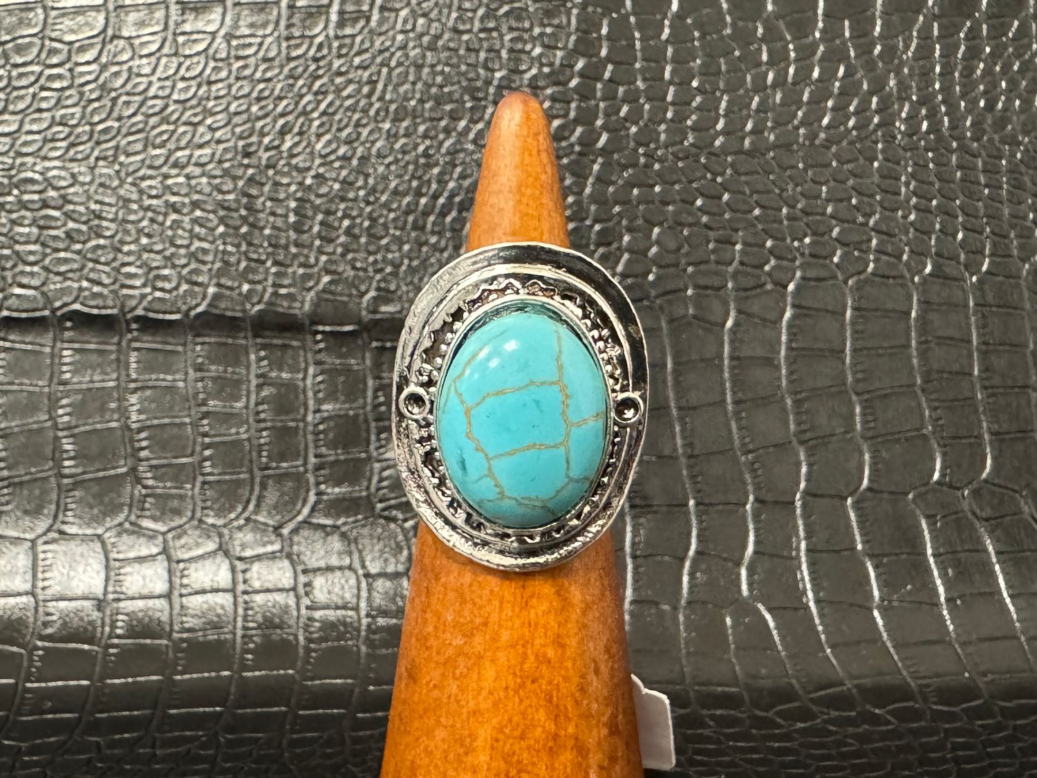 Grosse bague bleu ciel strié