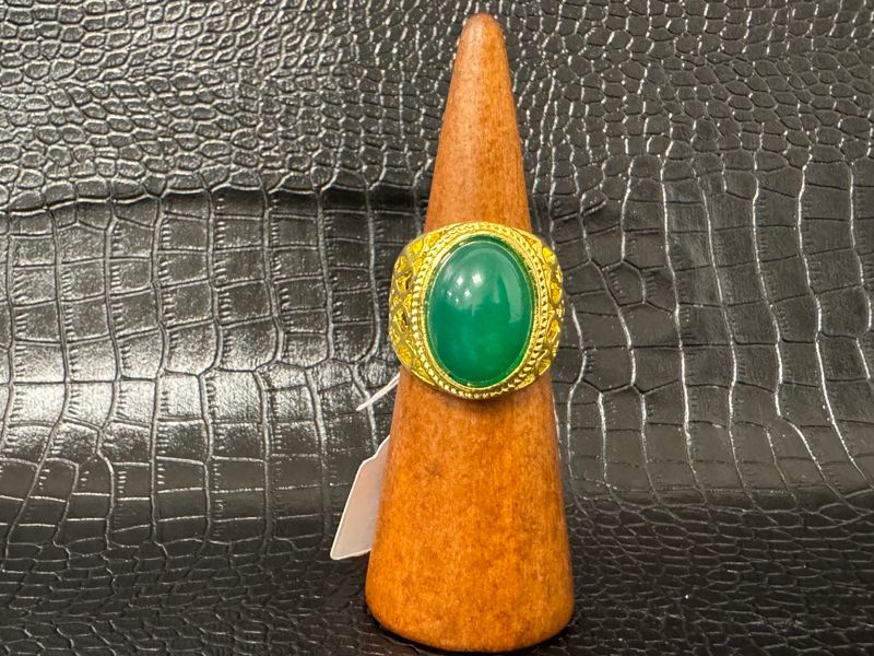 Bague moyen orient verte couleur or