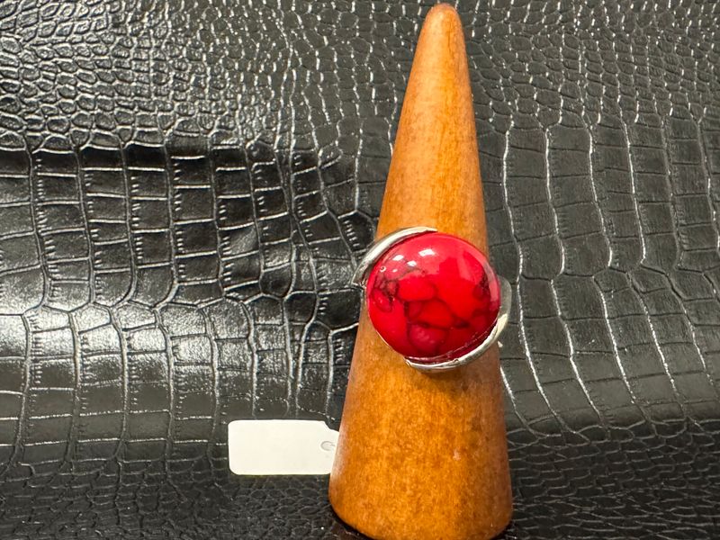 Bague rouge strié