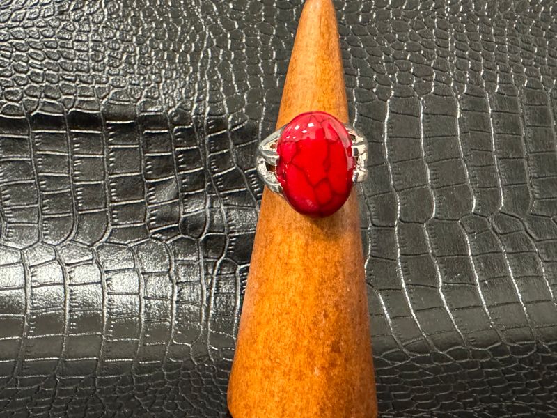 Bague rouge strié
