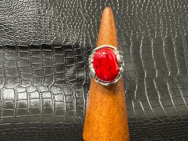 Bague rouge strié