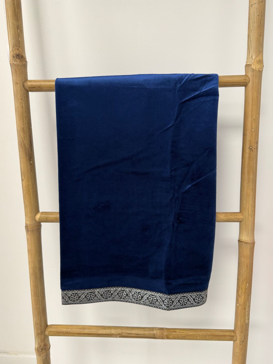 Tapis bleu uni