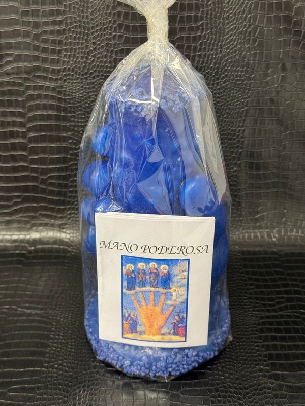 Main Puissante de couleur bleu