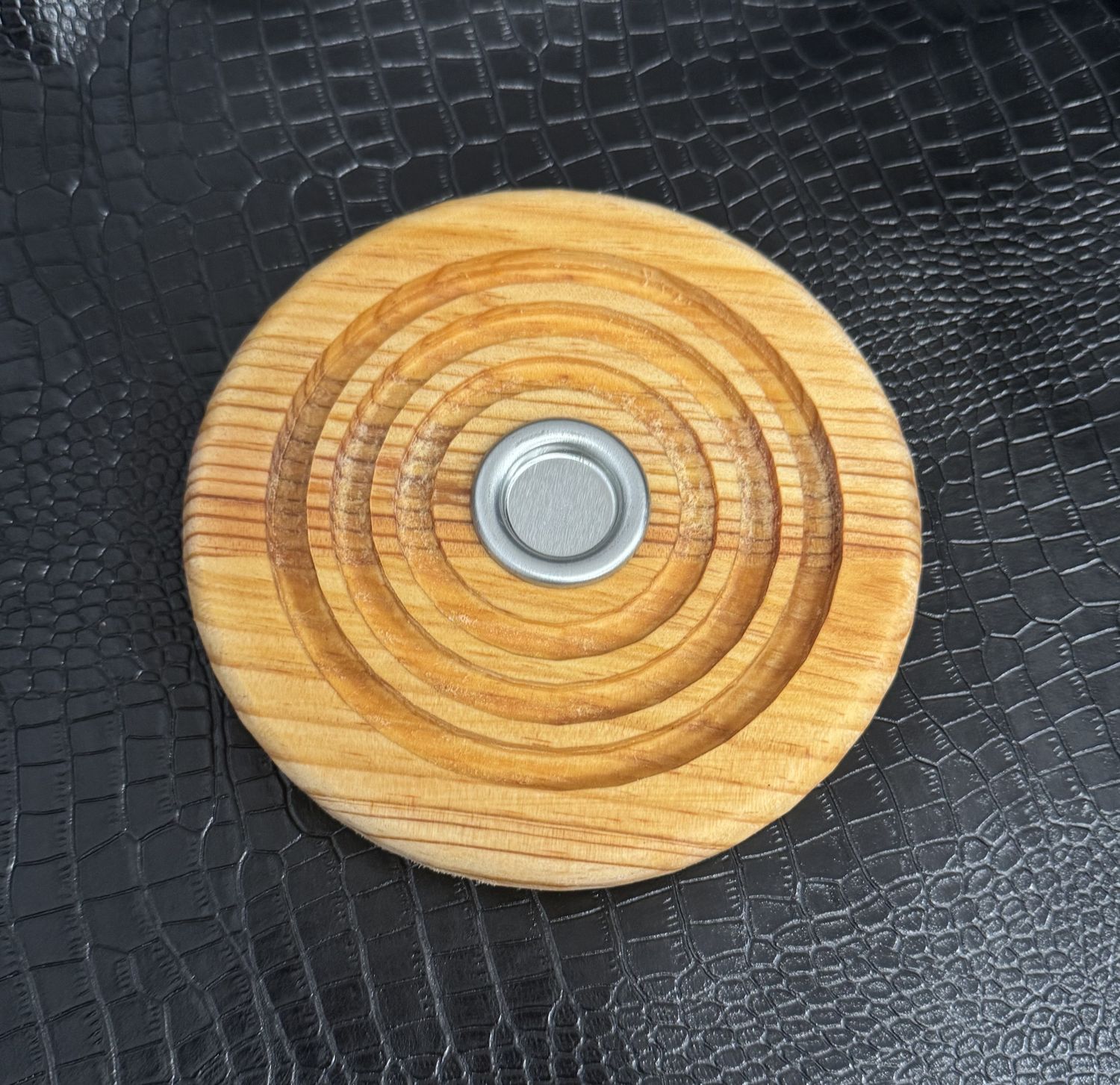 Porte encens rond en bois massif collab