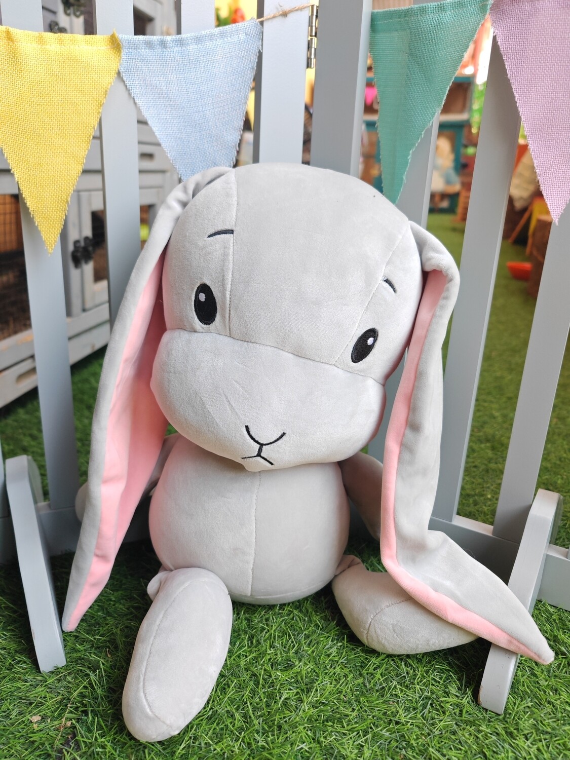 Muñeco Rabbit gigante gris 